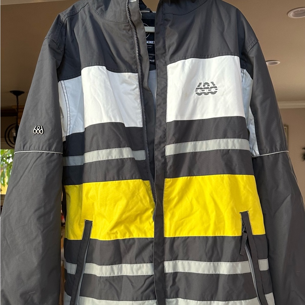 Snowboard/ski jacket.